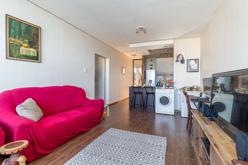 To Let 1 Bedroom Property for Rent in Loevenstein Western Cape